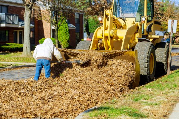Mulch Hauling in Redford